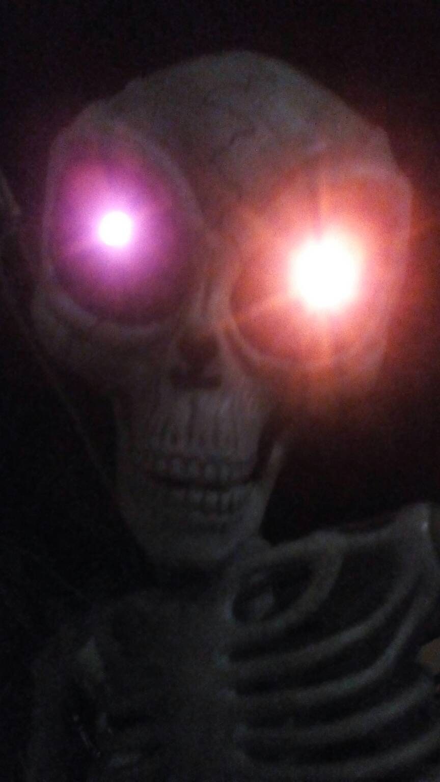 Light Up Eyes - Alien Suicide Prop