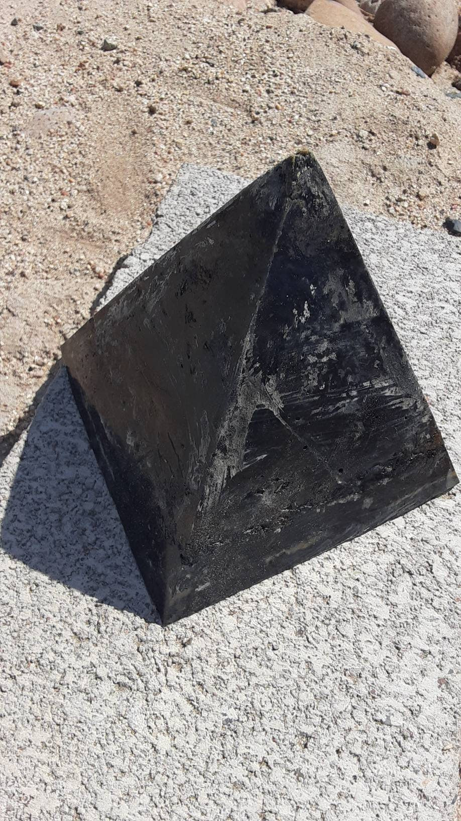 Hemp Carbon Nano Pyramid