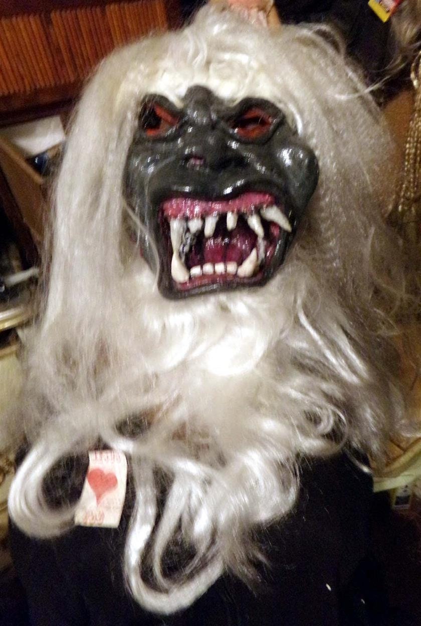 Yeti Latex Mask Deluxe