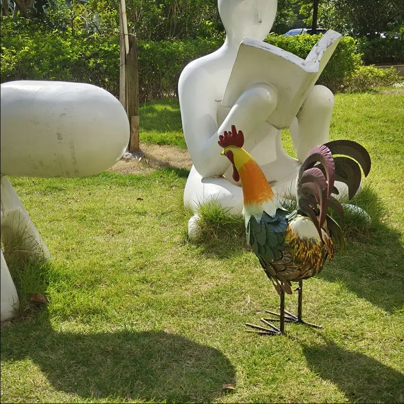 Metal Rooster Statue