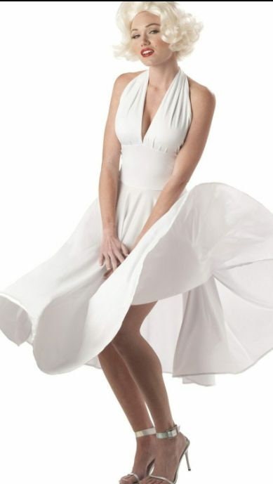 Marilyn Monroe Famous Dress Coplay