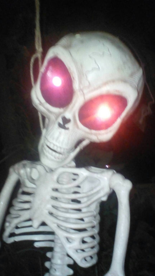 Light Up Eyes - Alien Suicide Prop